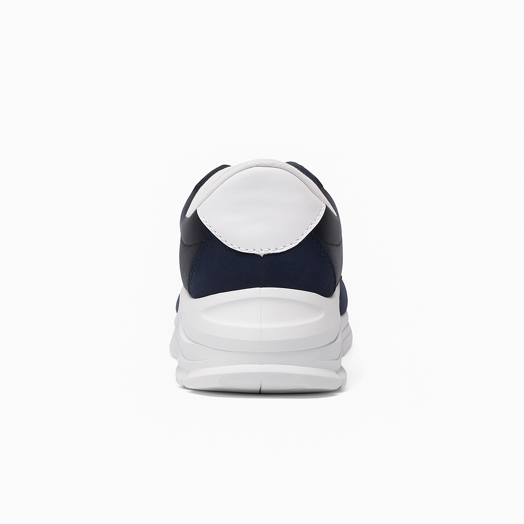 Adidas sneakers. 8524