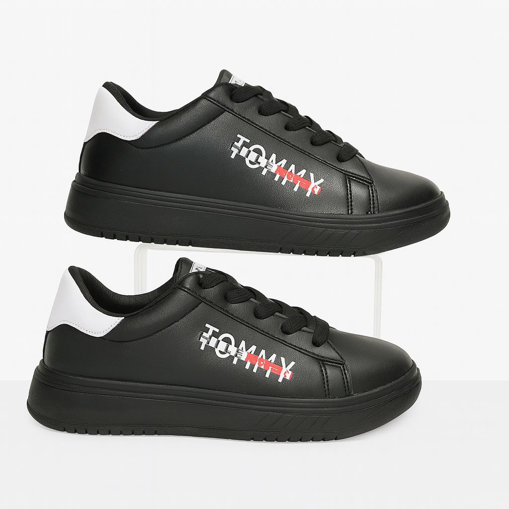 حذاء رياضي تومي هيلفيغر كول تومي جينز من الجلد الأسود. 159276