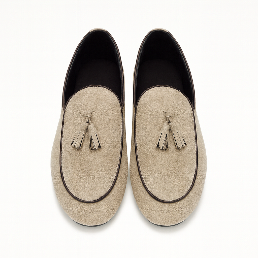 حذاء لوفر من جلد الغزال البيج بشراشيب 4995