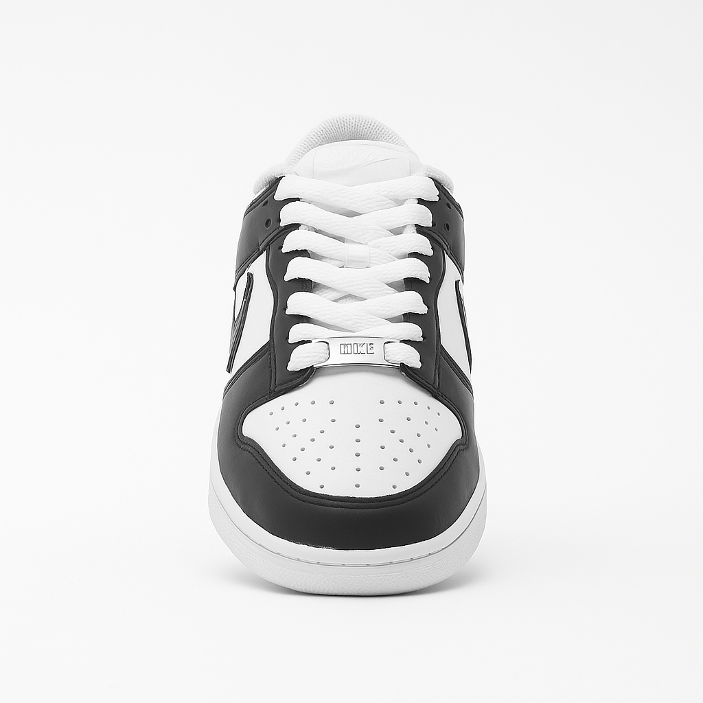 حذاء رياضي Nike Air Force 1 باللونين الأسود والأبيض. 8299