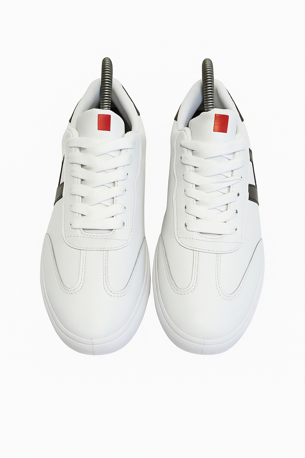 Tommy Hilfiger Pandora sneakers for men in white. 8561