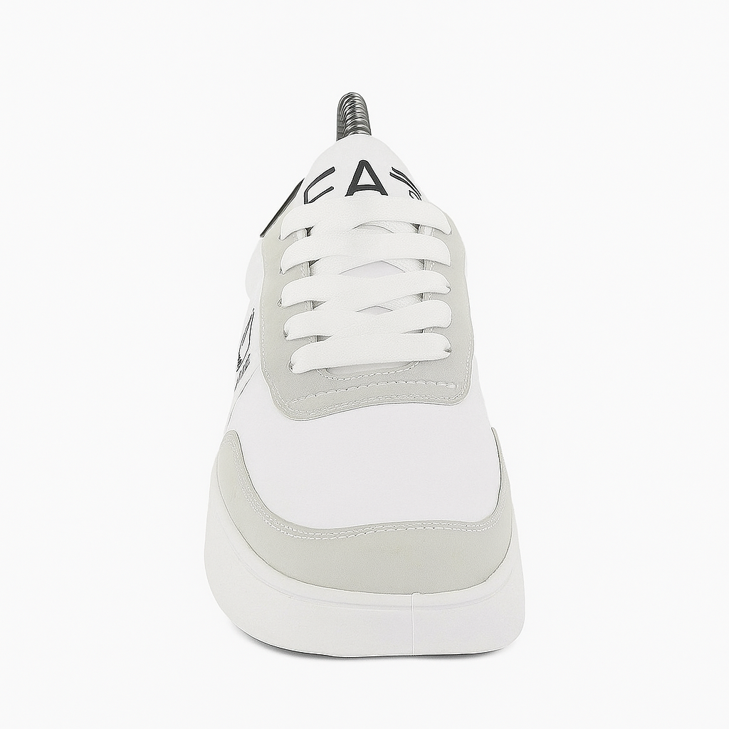 EA7 Emporio Armani sneakers. 8182