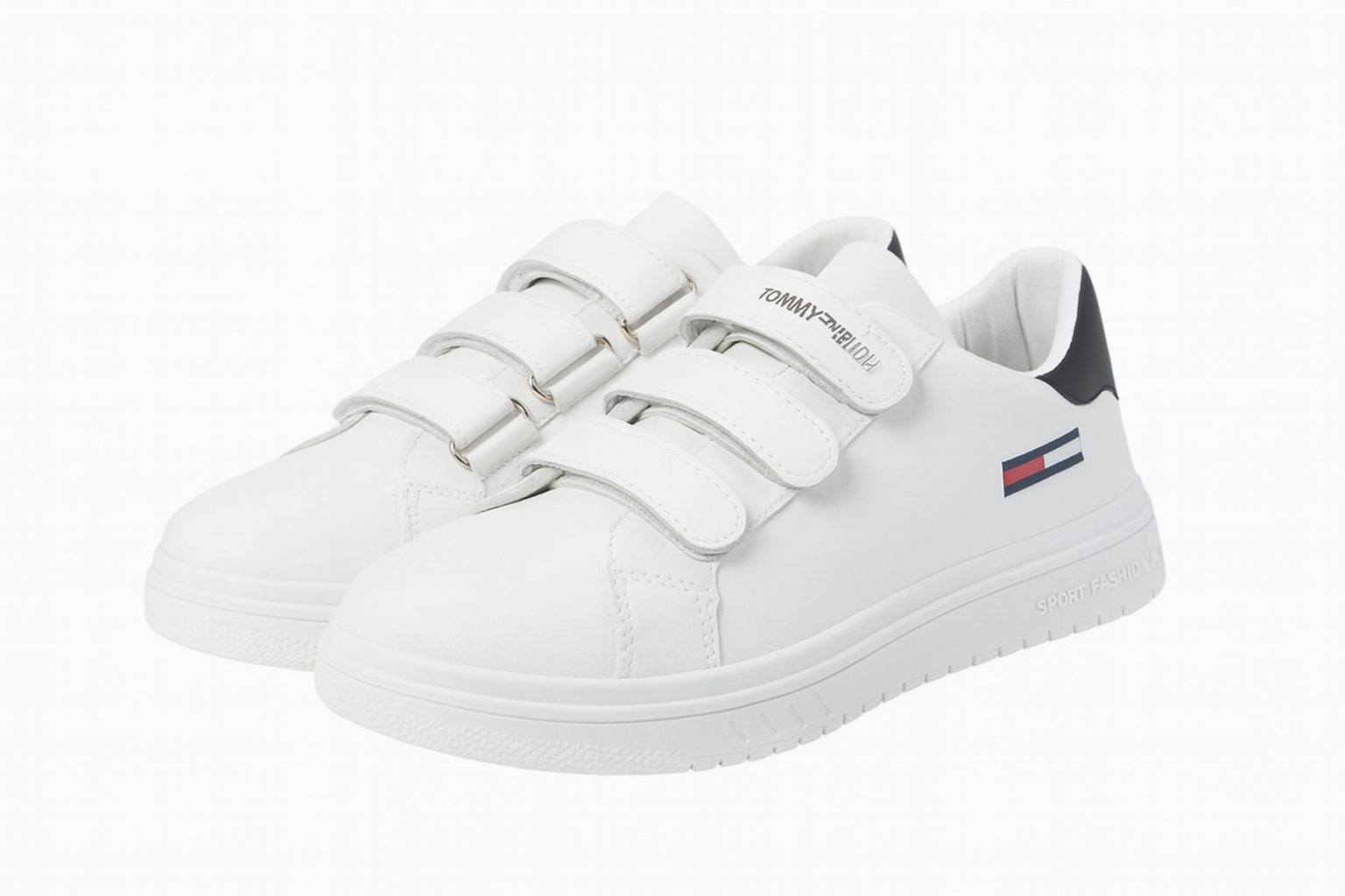 حذاء رياضي تومي هيلفيغر أبيض بشريط فيلكرو للنساء.152058