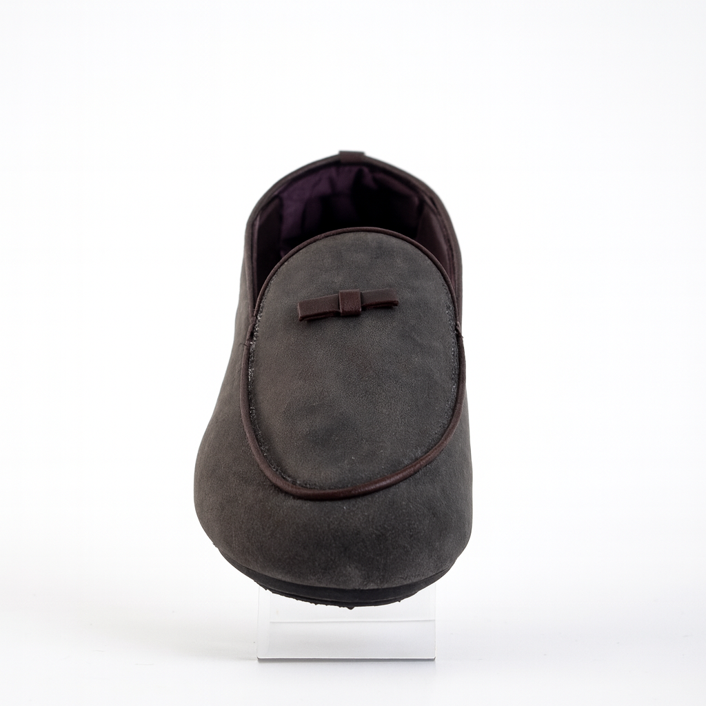 حذاء لوفر من جلد الغزال الرمادي. 4991