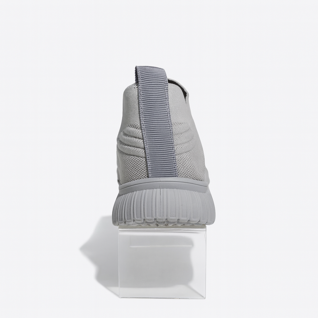 حذاء رياضي سهل الارتداء من سكيتشرز، لون رمادي. 151811