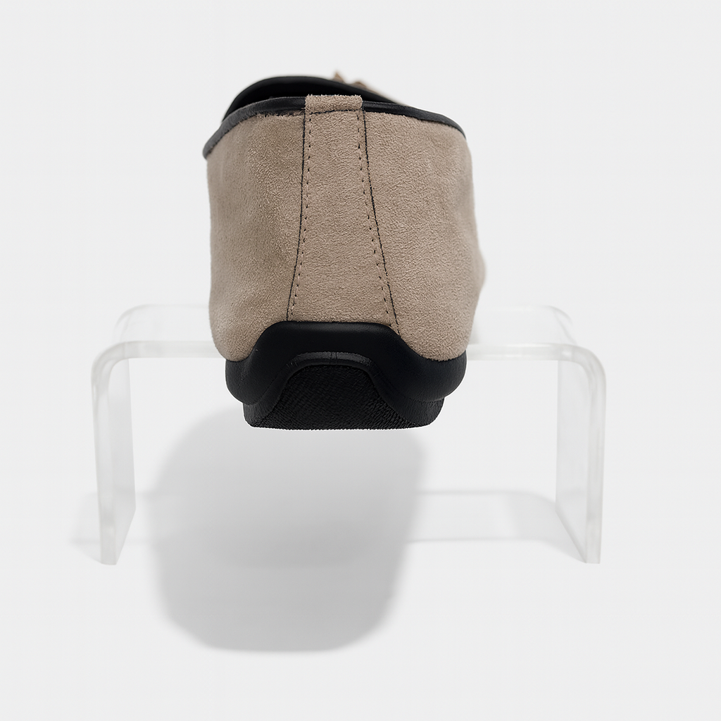 حذاء لوفر من جلد الغزال البيج بشراشيب 4995