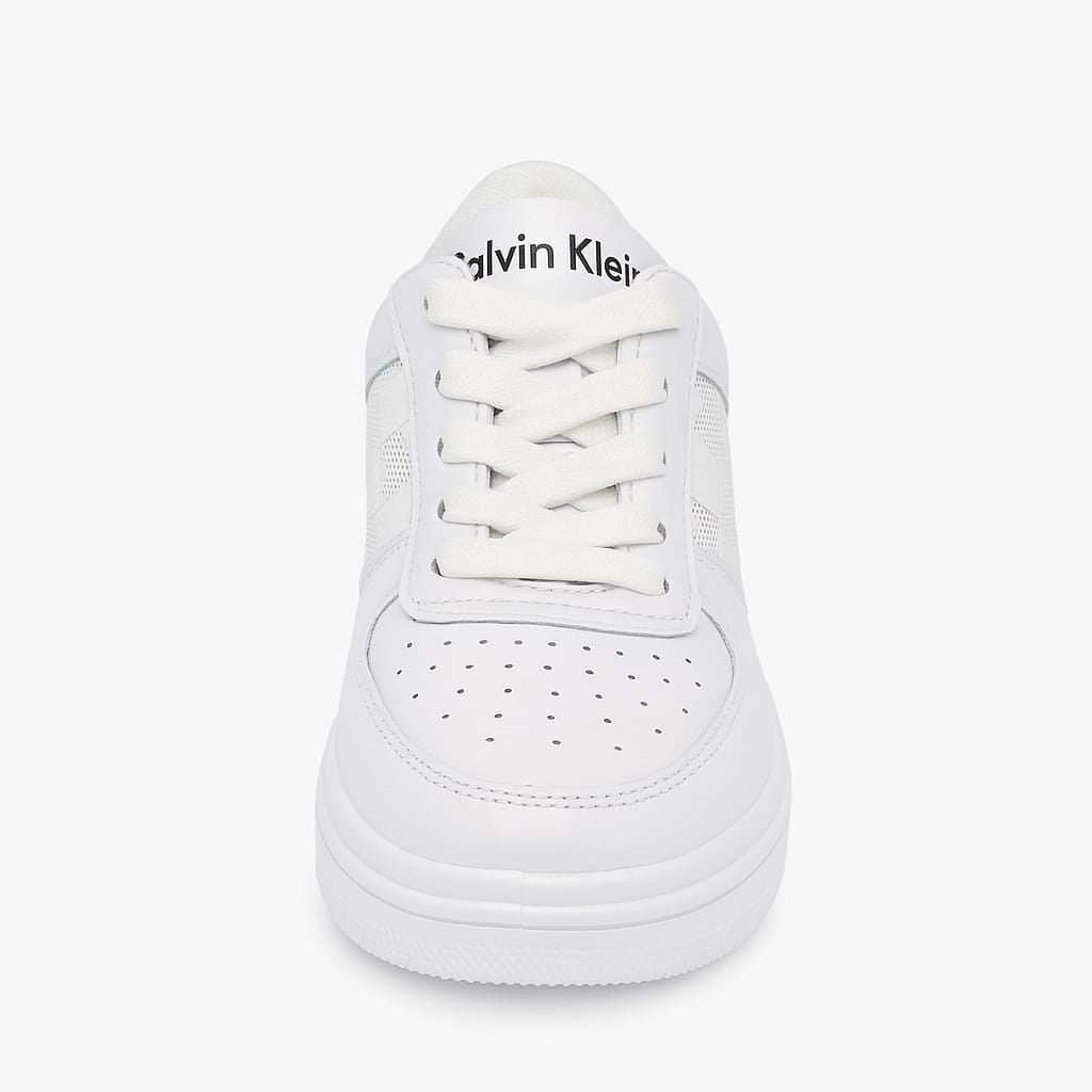 white sneakers with a white heel tab 152057