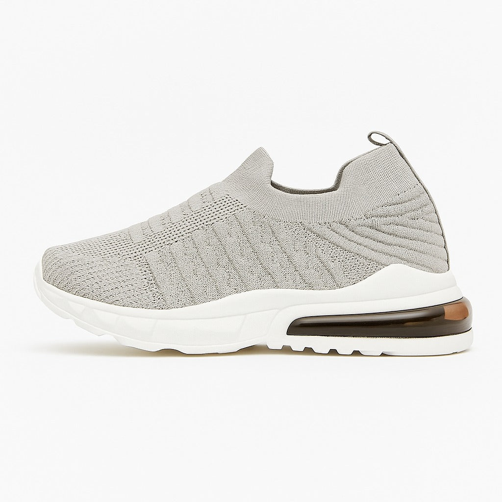 حذاء أديداس رمادي سهل الارتداء بنعل أبيض. 36883